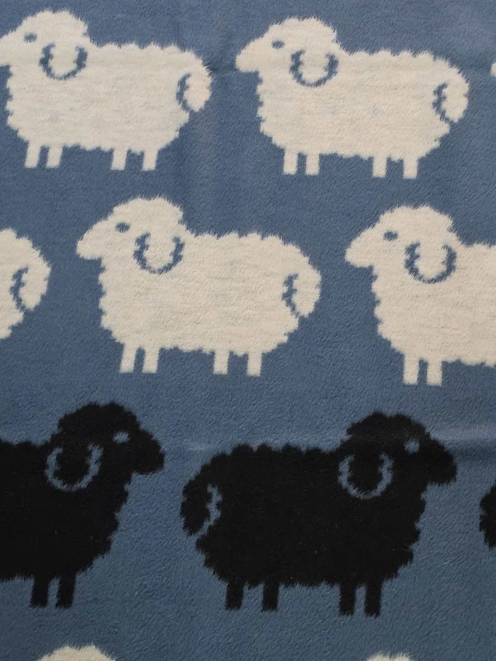 Vintage 80's Crown Crafts Tekstililana Kocevje Sheep Throw Blanket